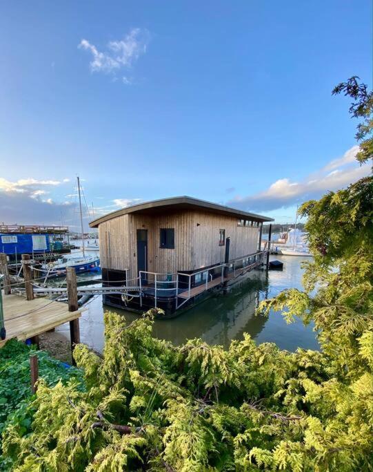 Houseboat Eleuthera Bembridge Exterior photo
